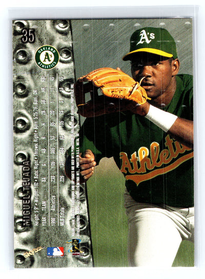 1999 Metal Universe #35 Miguel Tejada