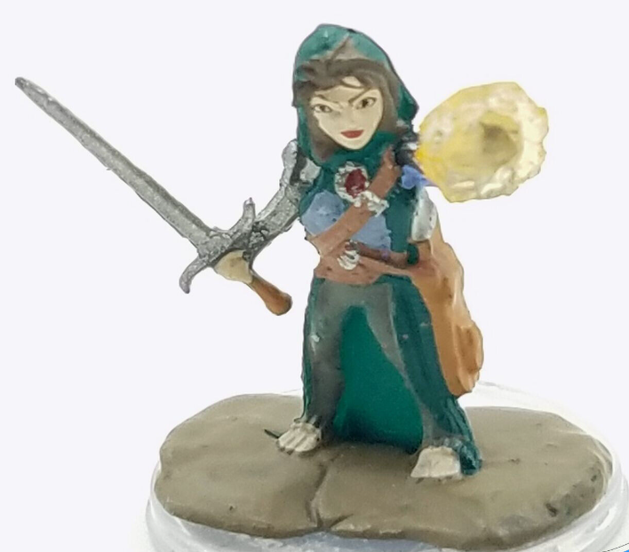 Dungeons & Dragons Premium Painted W03 Female Halfling Cleric