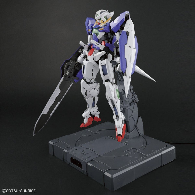 Perfect Grade - Gundam 00 Gundam Exia Model Kit