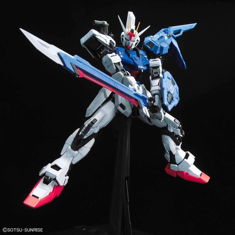 Perfect Grade 1/60 - Gundam SEED Perfect Strike Gundam Model Kit