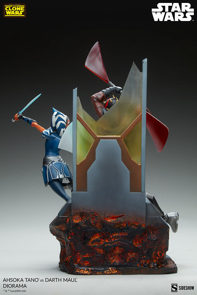 Ahsoka Tano vs Darth Maul Star Wars Diorama