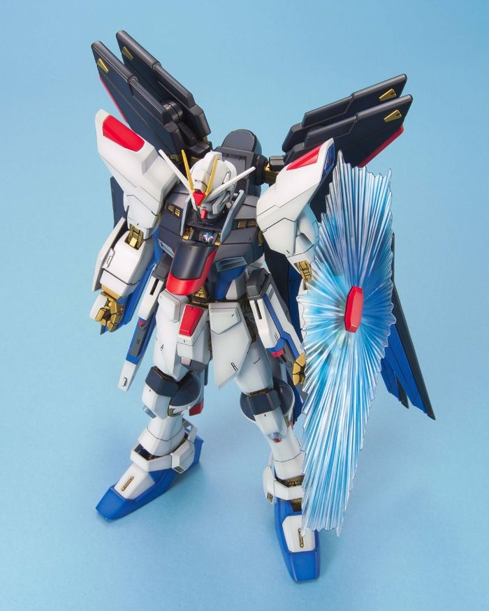 MG - Gundam SEED Destiny Strike Freedom Gundam Model Kit