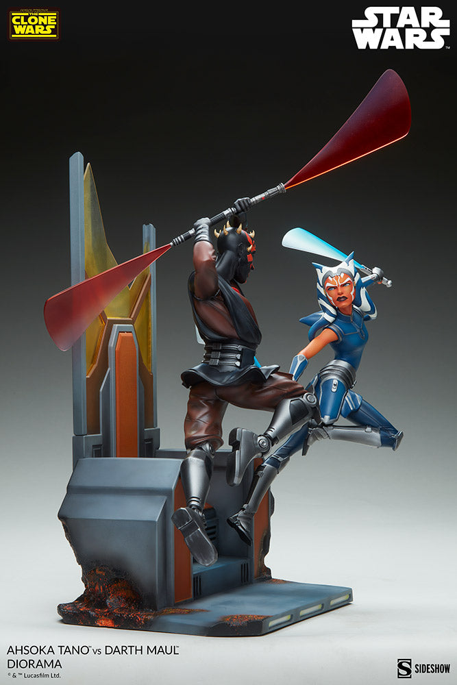 Ahsoka Tano vs Darth Maul Star Wars Diorama