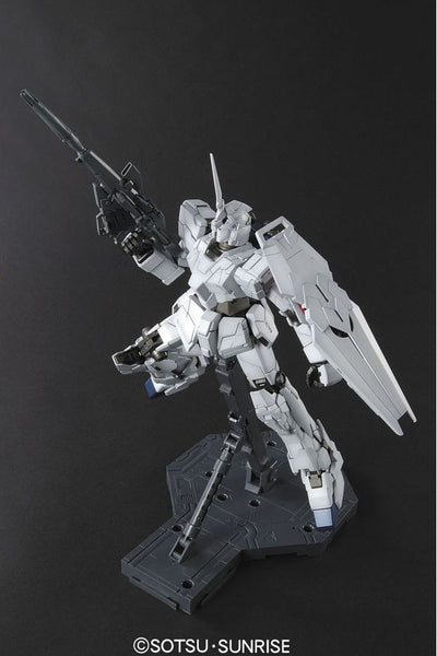 MG RX-0 Unicorn Gundam Model Kit