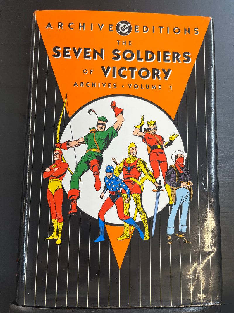 DC Archive Editions Hardcover - Seven Soldiers of Victory Volume 01