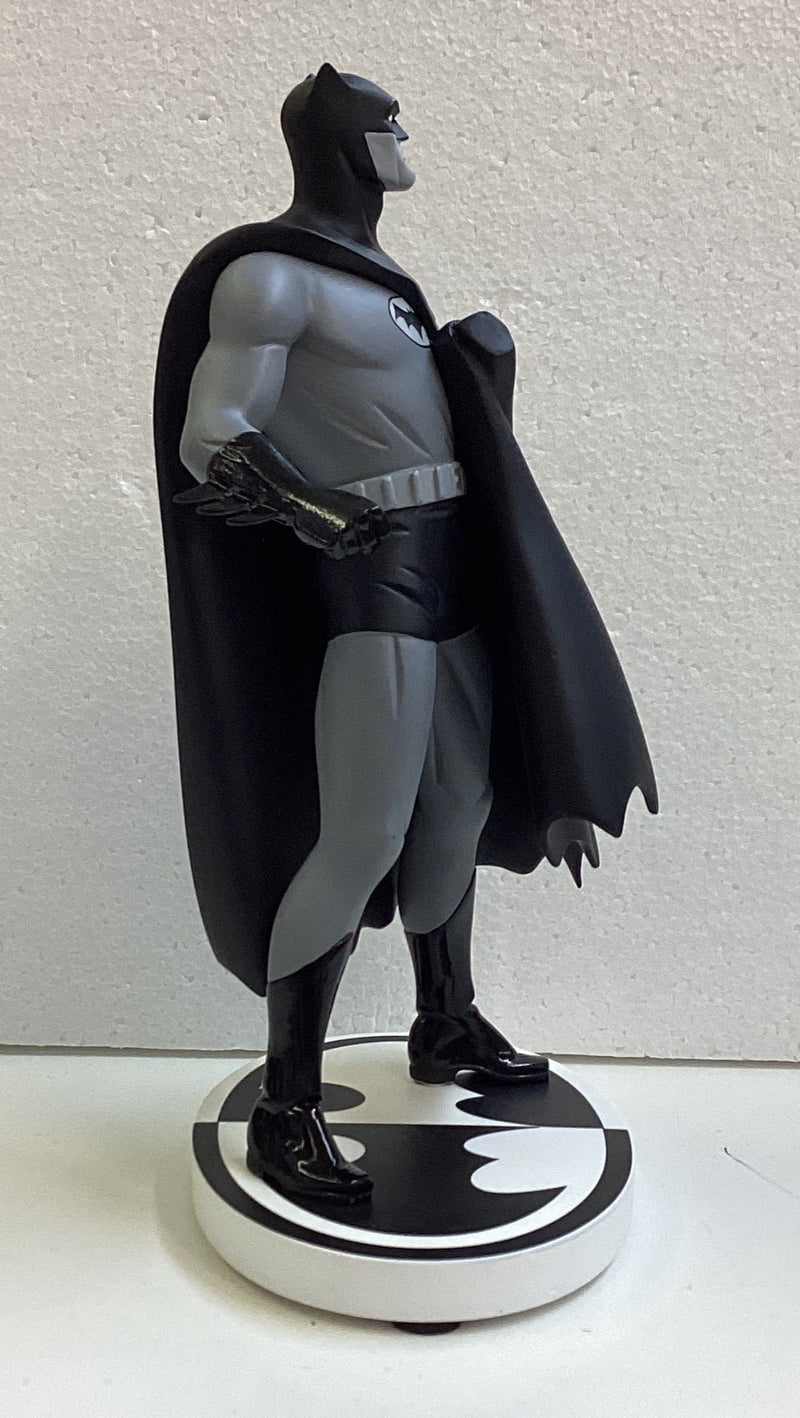 Batman Black & White Statue Darwyn Cooke 2nd Ed