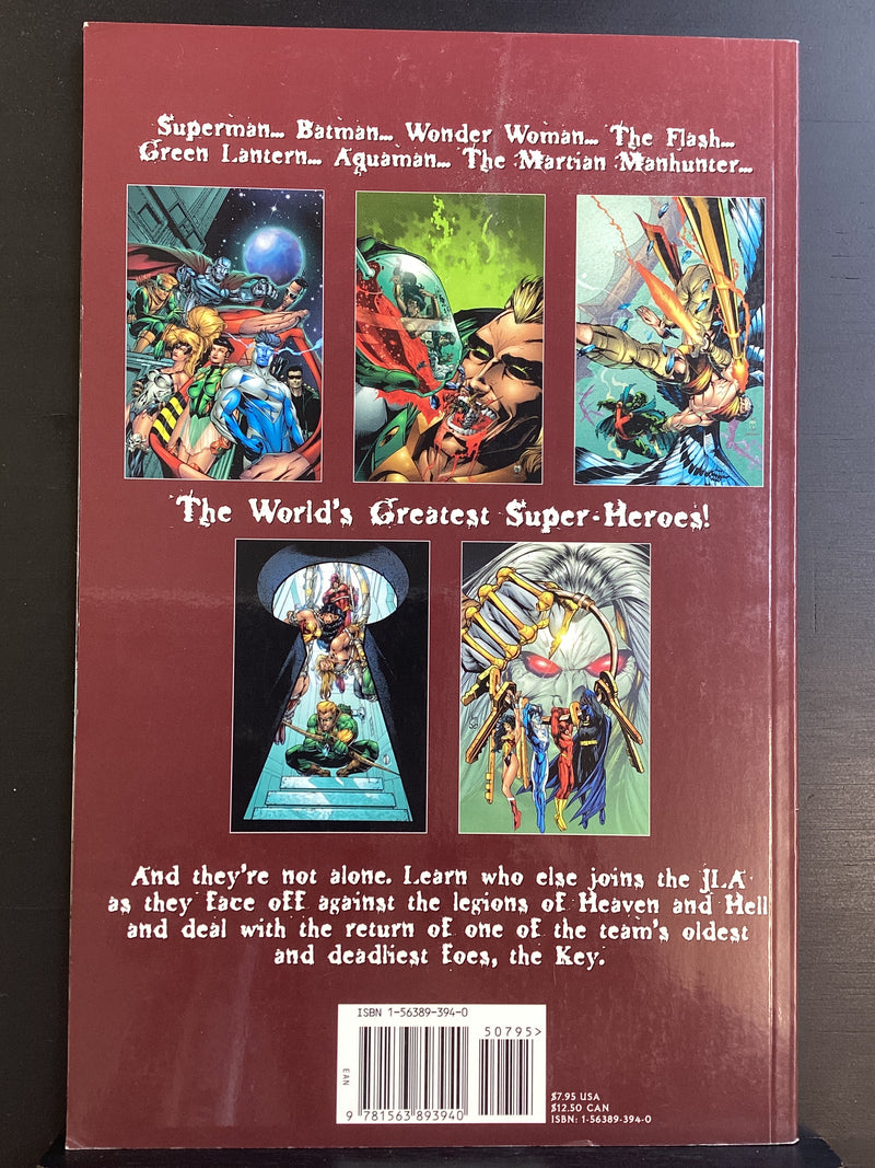 JLA TPB Volume 2 American Dreams (damaged)