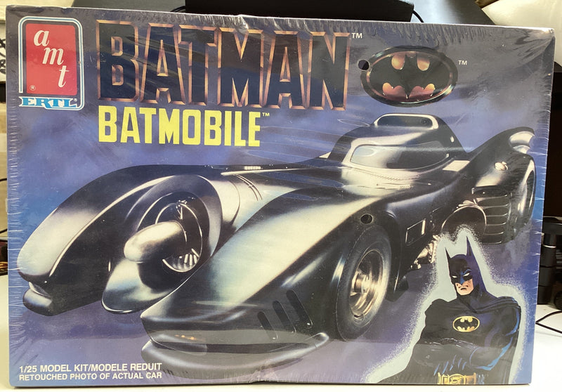 BATMAN BATMOBILE 1/25 Model Kit ERTL 1989 *Box Dent*