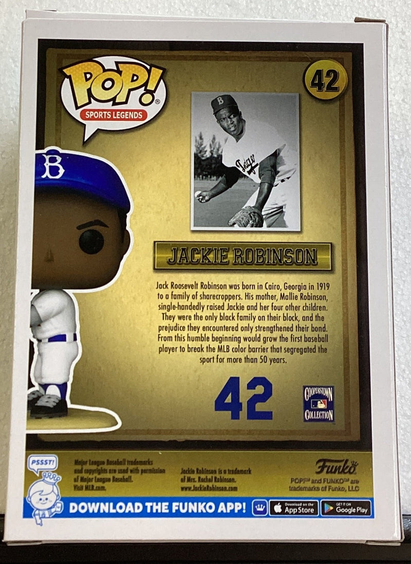 Pop MLB Legends- Jackie Robinson CHASE Vinyl Figure