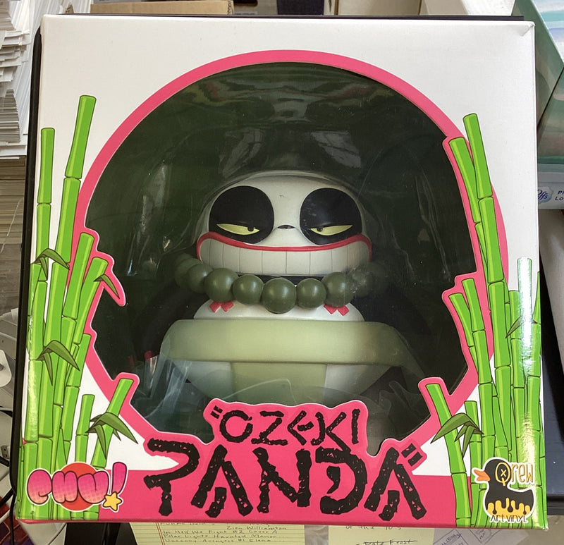 Ozeki Panda Qrew Art Vinyl Figure