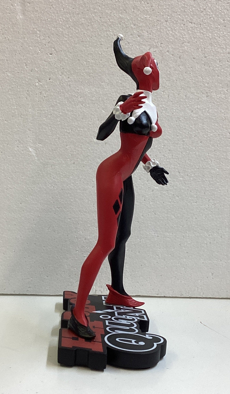 Harley Quinn Red White & Black Statue By By Jae Lee 922/5000