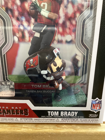 Trading Cards Tom Brady *Loose Figure in Display*