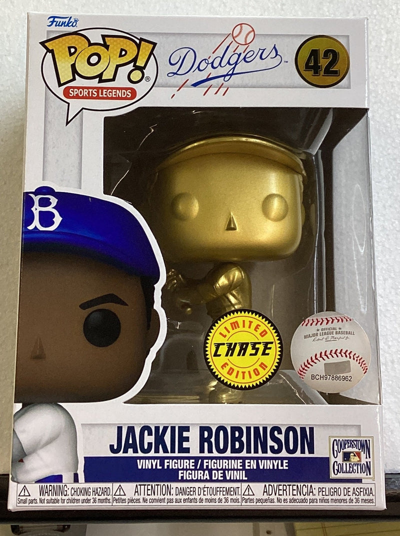 Pop MLB Legends- Jackie Robinson CHASE Vinyl Figure