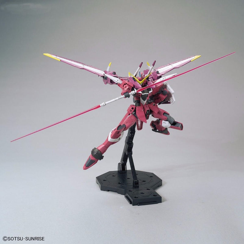 1/100 MG ZGMF-X09A Justice Gundam Model Kit